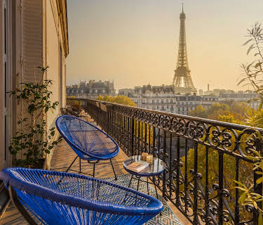 Lyxmäklarna: En familjeaffär