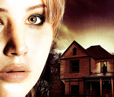 La casa de al lado (2013)