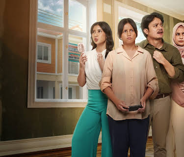 Home Sweet Loan (2024)