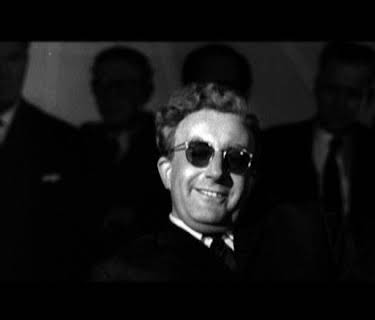 Dr. Strangelove or: How I Learned to Stop Worrying and Love the Bomb (1964)