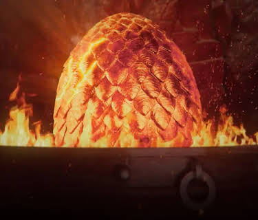 World of Westeros Dragon Egg Yule Log (2025)