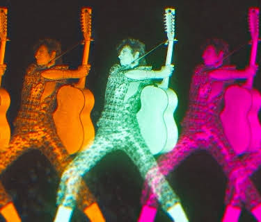 Moonage Daydream (2022)