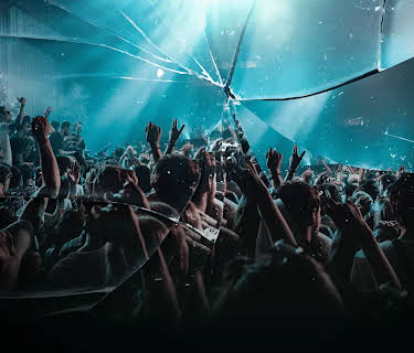 Crashed: The $800 Million Festival Fail
