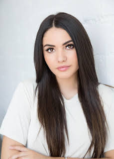 Atiana De La Hoya