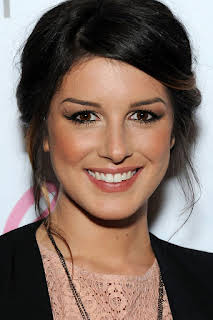 Shenae Grimes-Beech