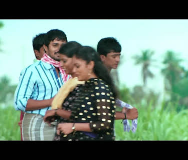 Nalanum Nandhiniyum (2014)