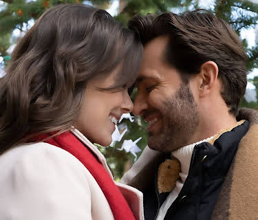 A Furry Little Christmas (2021)