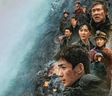CLOUDY MOUNTAIN (2021)