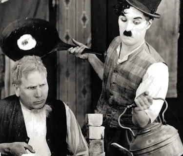 Sunnyside (1919)