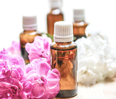 Essential Oils Online Course: Aromatherapy Uses & Benefits: Living Healthy