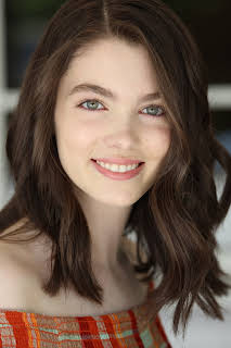Elizabeth Hunter