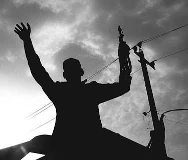 Hell On Earth: The Fall of Syria and the Rise of Isis (2017)