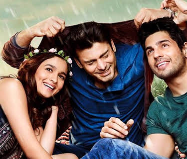 Kapoor & Sons (2016)