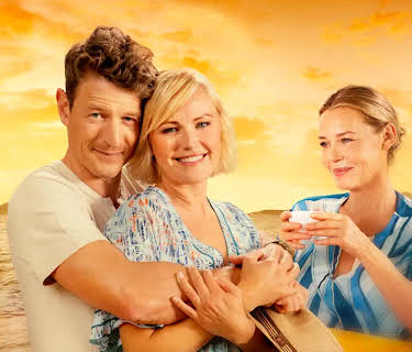 A Week in Paradise (2022)