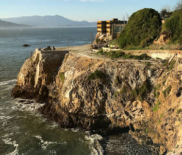 Tøm havet rundt Alcatraz (2017)