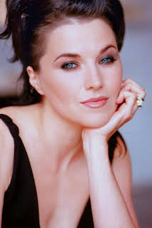 Lucy Lawless