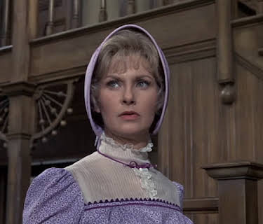A Big Hand for the Little Lady (1966)