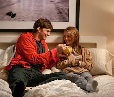 No Strings Attached (2011)