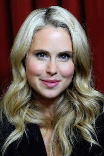 Anna Hutchison