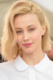 Sarah Gadon