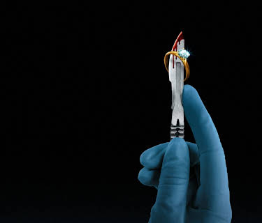 Skandalekirurgen: Kjærlighet under kniven