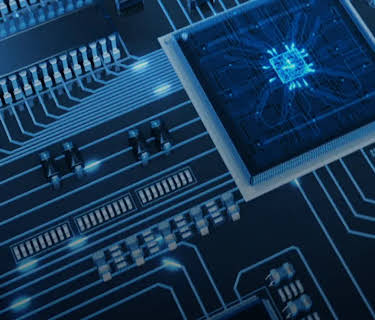 Curious Minds: Nanotechnology