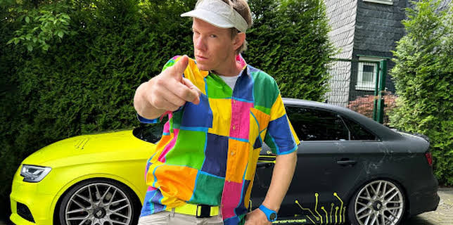 04:30: comedystreet (S6 E1) (S6) | ProSieben | 11/6 2025