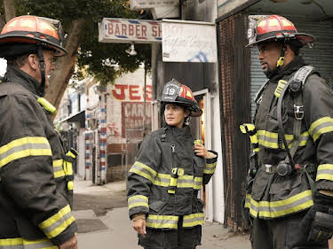 08:25: Seattle Firefighters - Die jungen Helden | Sixx | 8/4 2026