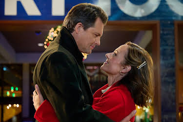 21:30: A Grand Ole Opry Christmas | FEM | 10/23 2026