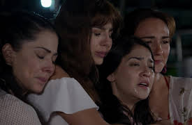 Hijas De La Luna y La Familia... Cambió season-1: Hijas de la Luna y La Familia... Cambió Capítulo 9