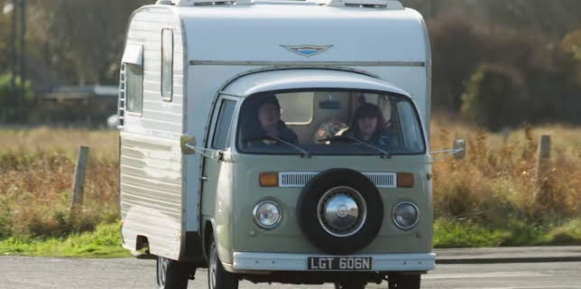 10:00 PM: Bangers & Cash (S12 E5) (S12) | Yesterday | 12/24 2025