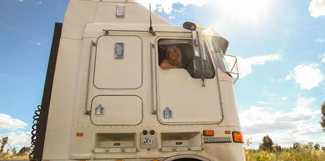 1:00 AM: Outback Truckers (S2 E7) (S2) | Paramount | 3/18 2026