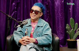 Entre dos nopales season-1: El primer comediante abiertamente gay en tener un especial de Netflix