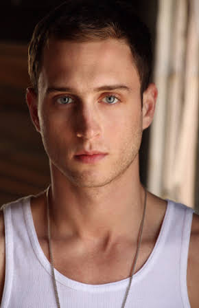 Chet Hanks as 