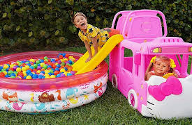 Kids Diana Show Greatest Playtime Adventures: a pocket.watch mishmash: Slides, Swims, and Sharing Surprises!