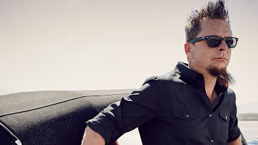 1:00 PM: Kindig Customs (S9 E11) (S9) | Discovery Channel | 12/17 2025