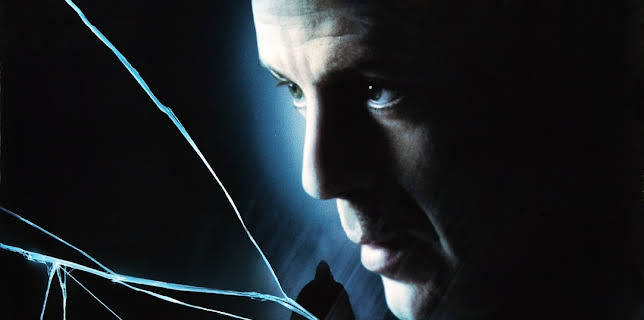 23:44: El protegido (IMDb 7.3) | TCM | 10/30 2025