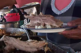 Bizarre Foods With Andrew Zimmern: Episode 4