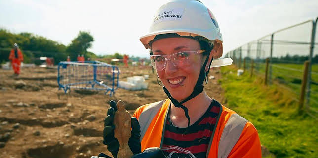 6:00 PM: Digging for Britain (S13) | BBC Two | 1/11 2026