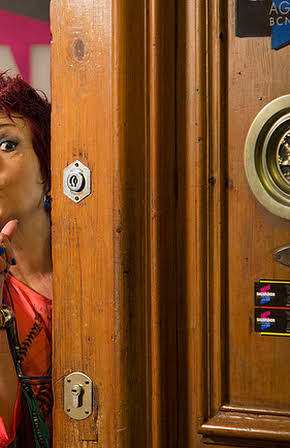 Amparo Moreno as 