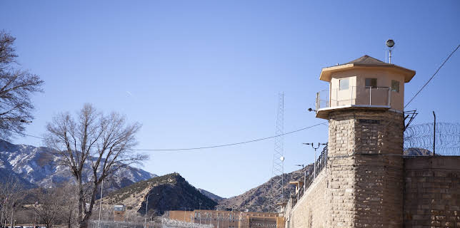 16:00: Valley Of The Damned (S1 E1) (S1) | Investigation Discovery | 12/5 2025