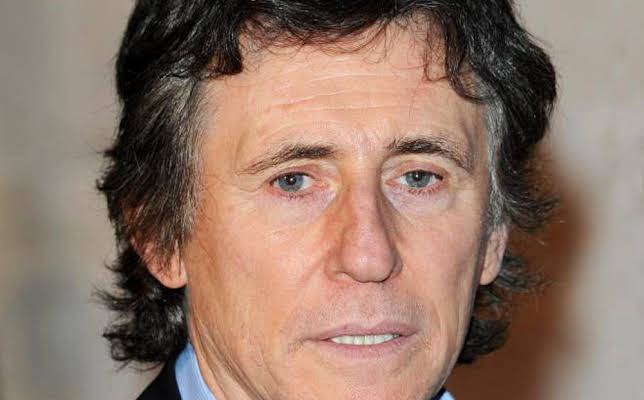 Gabriel Byrne