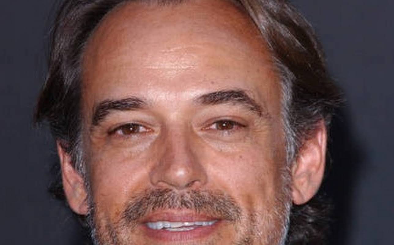 Jon Lindstrom