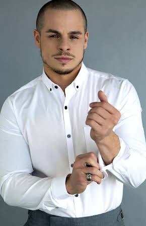 Casper Smart as 