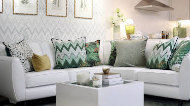 7:00 PM: DIY SOS (S30 E5) (S30) | W | 12/18 2025