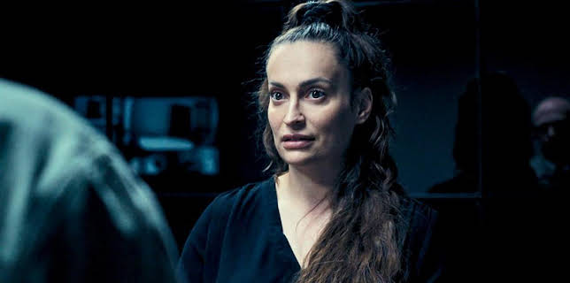 9:00 PM: The Black Swan (S1) | BBC Four | 11/18 2025