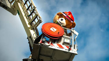 18:00: Bjørnis: Panikk i høyden | NRK Tegnspraak | 4/29 2026