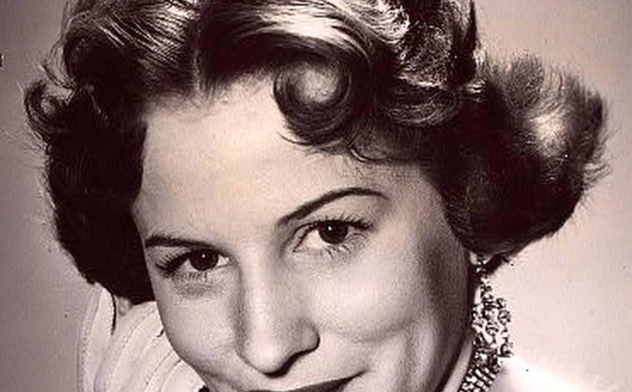 Joan Tompkins