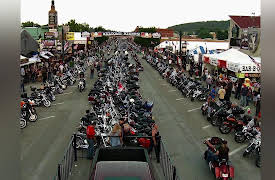 Sturgis Raw Season 1: Chrome & Glory
