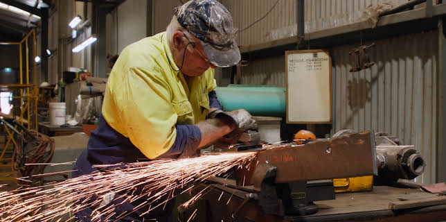 10:00 AM: Train Rescue Down Under (S1 E9) (S1) | Dave | 11/7 2025